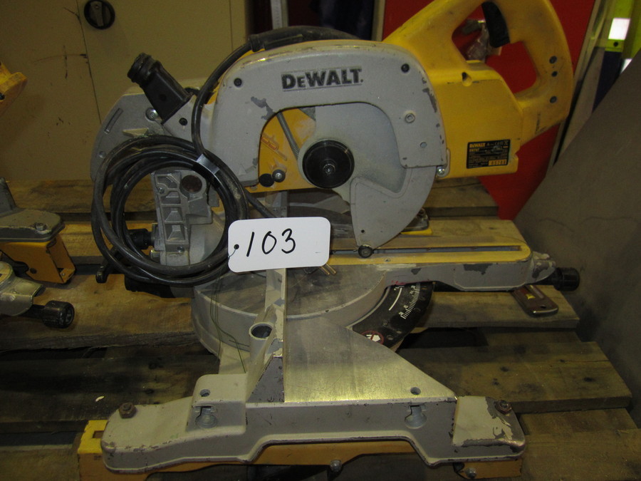 Kap och geringssåg DEWALT DW707