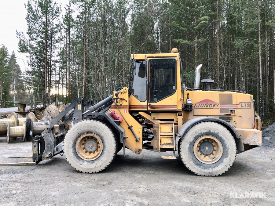 Lastmaskin Ljungby L13 med redskap