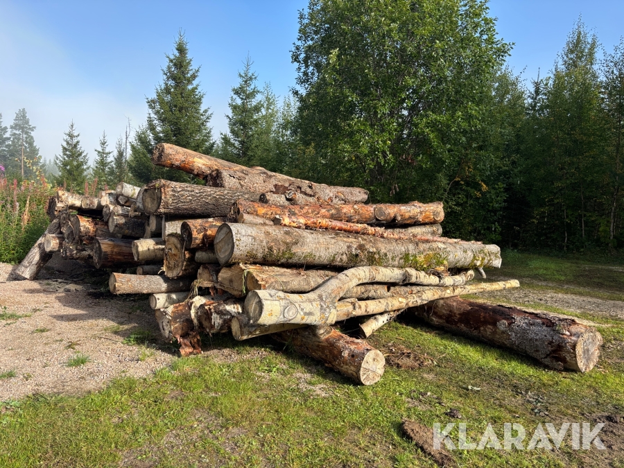 Parti med blandat virke 80 stockar