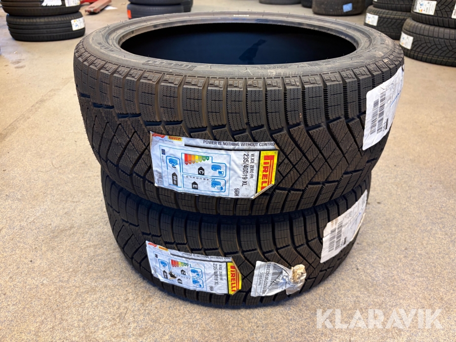 Däck Pirelli Winter Ice Zero FR 235/40r19 2st