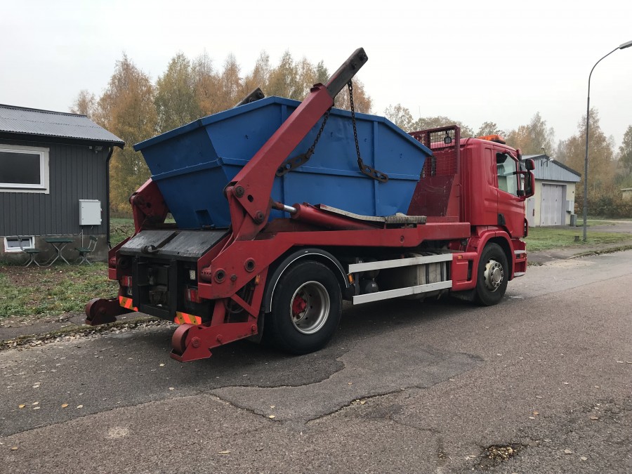 Liftdumper SCANIA P310 + container 8 kbm