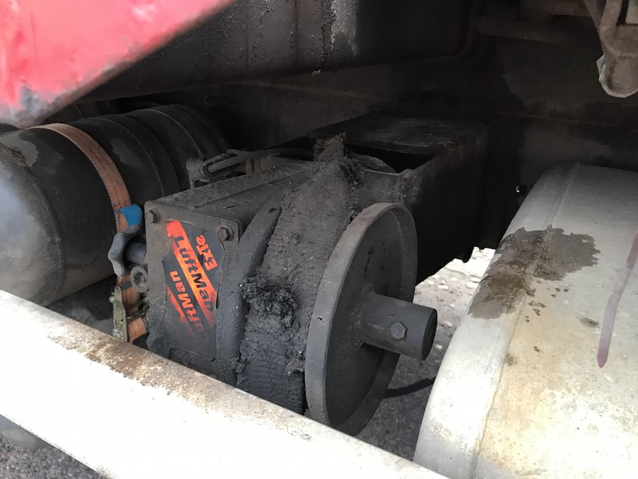 Liftdumper SCANIA P310 + container 8 kbm