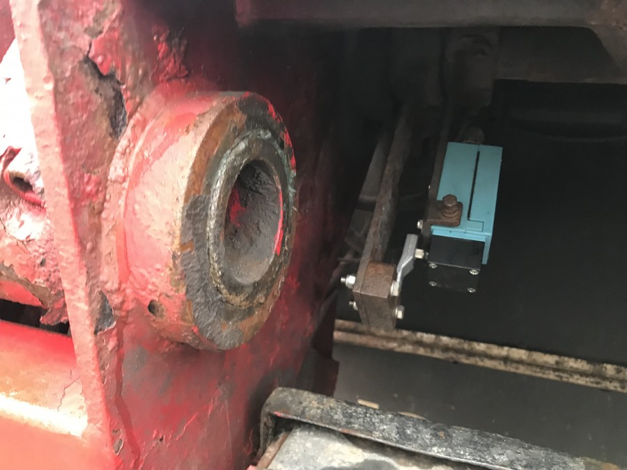Liftdumper SCANIA P310 + container 8 kbm