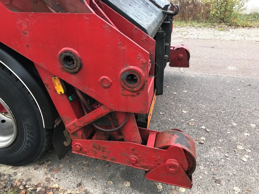 Liftdumper SCANIA P310 + container 8 kbm
