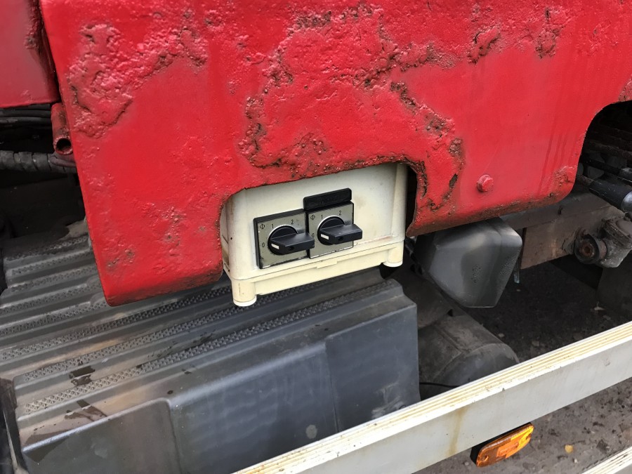 Liftdumper SCANIA P310 + container 8 kbm