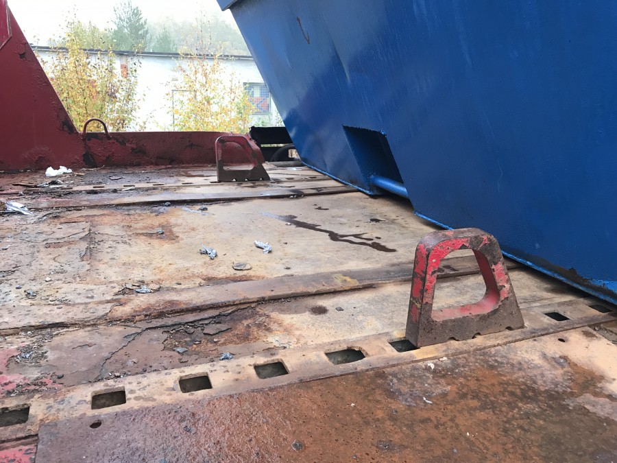 Liftdumper SCANIA P310 + container 8 kbm
