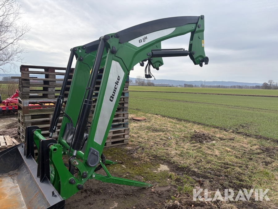 Frontlastare Ålö Quicke Q8M med fundament. stora bm och våg