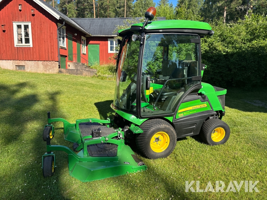 Gräsklippare John Deere 1585 TerrianCut 4WD