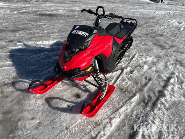 Snöskoter Lynx Shredder 600R E-Tec 3900