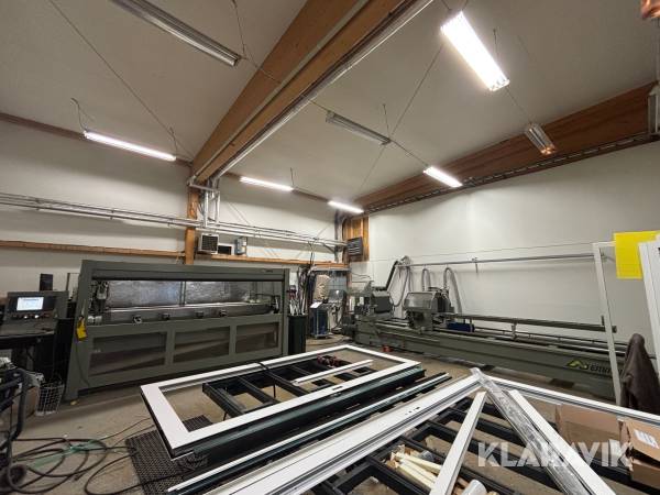 Bearbetningsmaskiner för aluminiumprofiler. Emmegi Combi Electra TU/5 & Phantomatic T4 Star