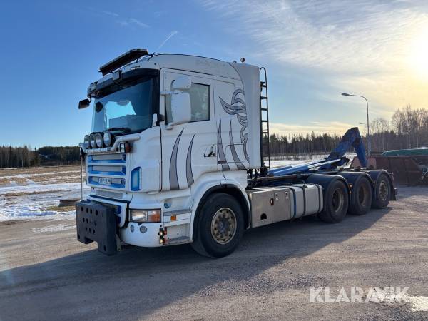 Lastväxlare Scania R470 plogutrustad