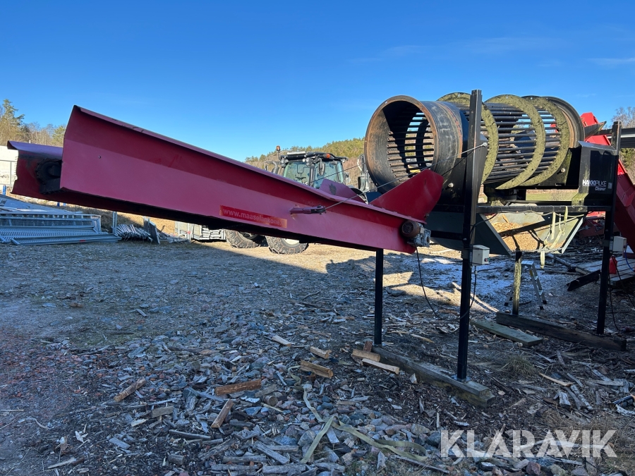 Renstrumma med transportör Hakkipilke Hakki cleaner