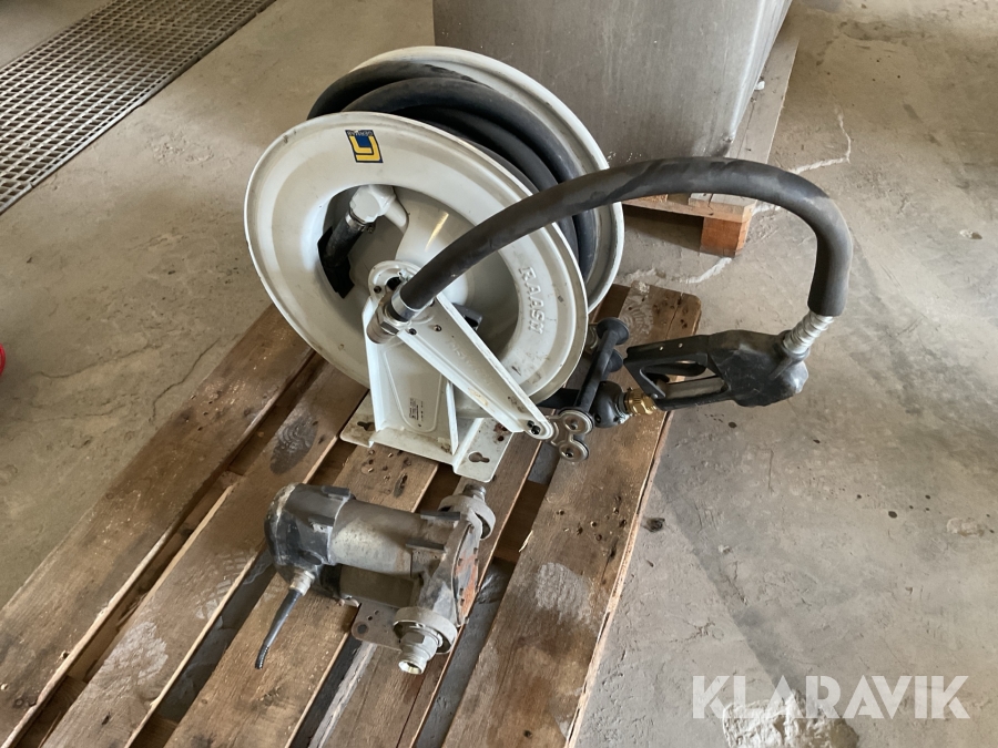 Pump med slangupprullare och handtag Piusi / Germ 12m