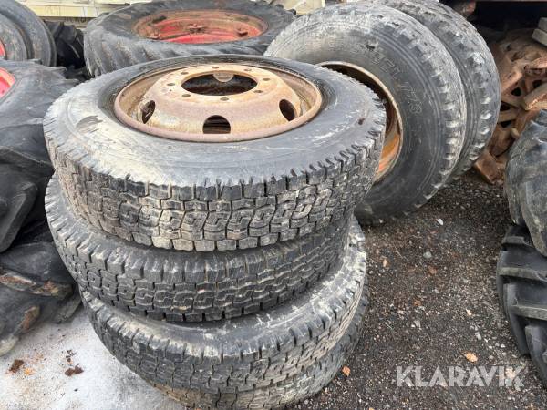 Däck med fälg 6st 9R22.5
