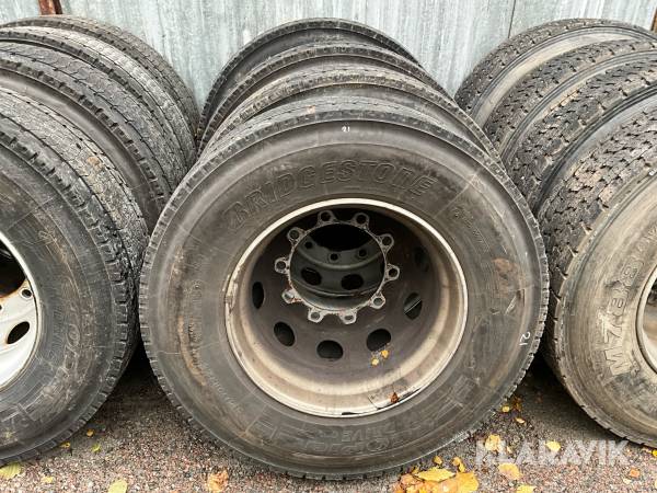 Lastbilsdäck Bridgestone 315/70R22,5 4st