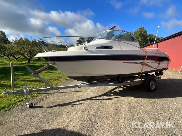 Motorbåt Finnmaster 5700 med båttrailer