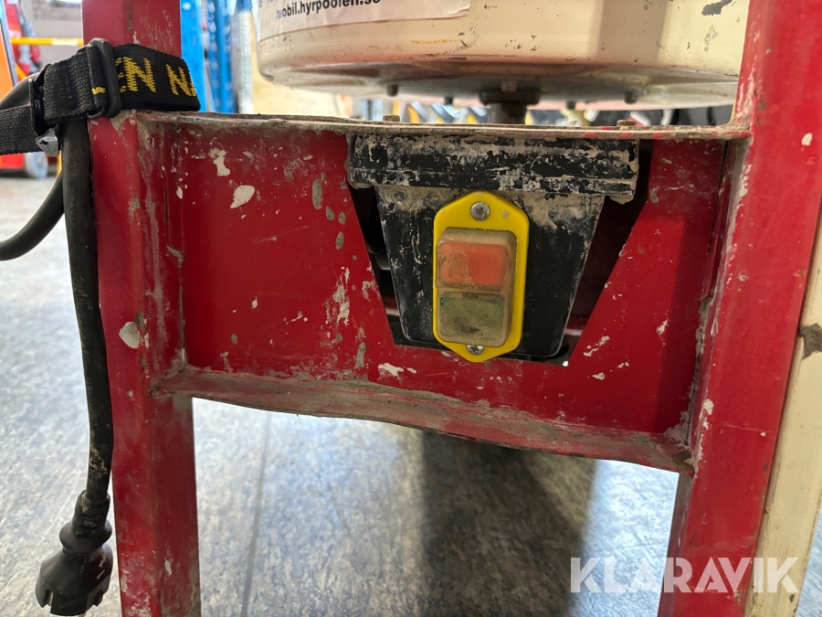 Mixer, Nacka, Klaravik auktioner