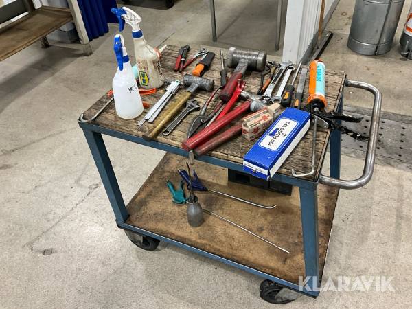 Arbetsvagn inklusive verktyg och tillbehör