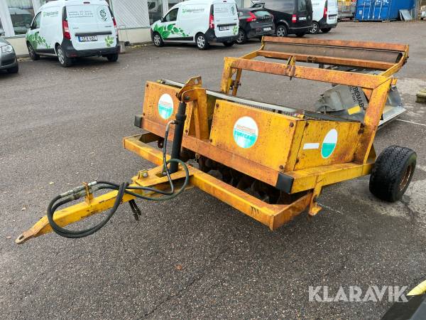 Knivluftare / Vertikalskärare Mcconnel Dabro LTD