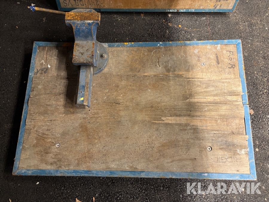 Arbetsbänk med skruvstäd Ridgid Matador fällbara ben