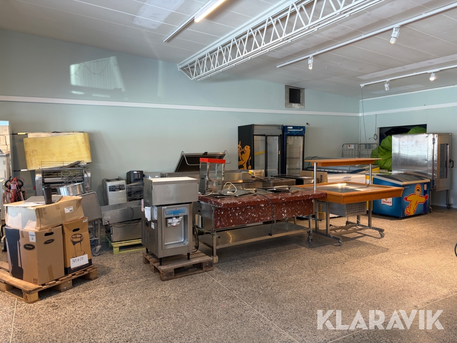 Stort parti med storköksutrustning