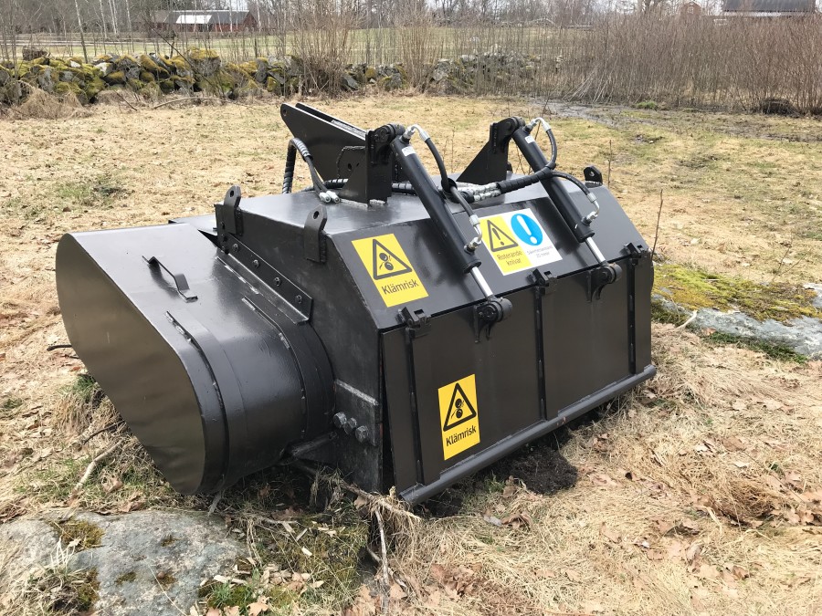 Skogsfräs med lösa slagor.