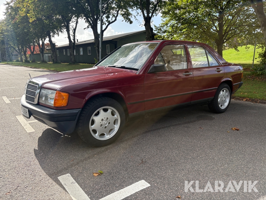 Mercedes-Benz 190