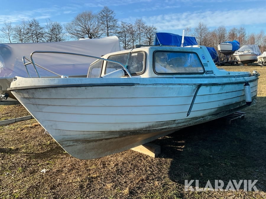 Motorbåt Crescent 525 HT Johnson evinrude 35 2-takt