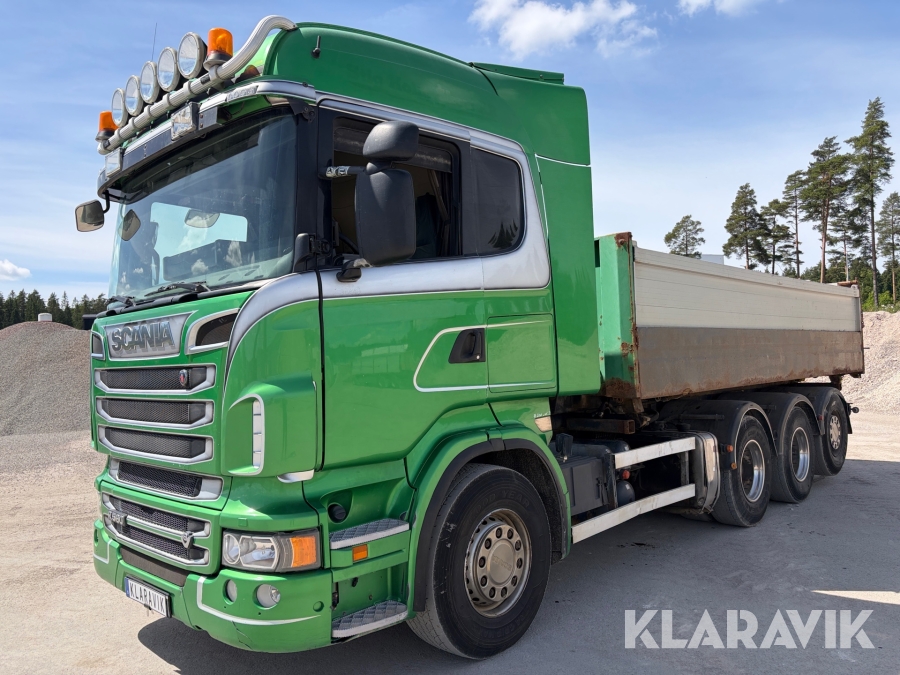Snabblåsbil med grusflak Scania R560
