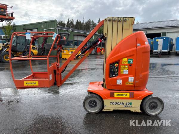 Pelarlift med jibb JLG TOUCAN10E