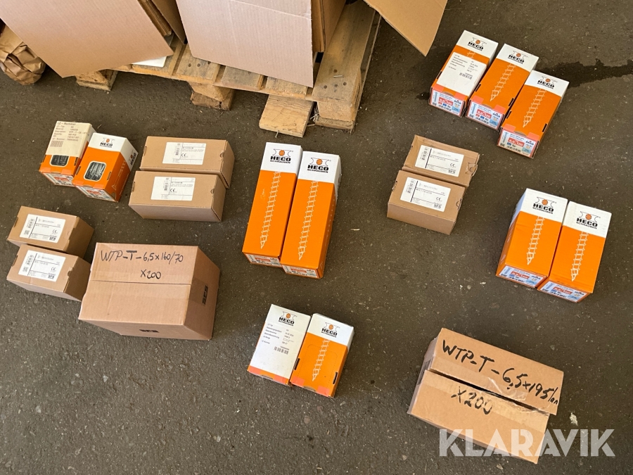 Träskruv Heco Och SFS parti med