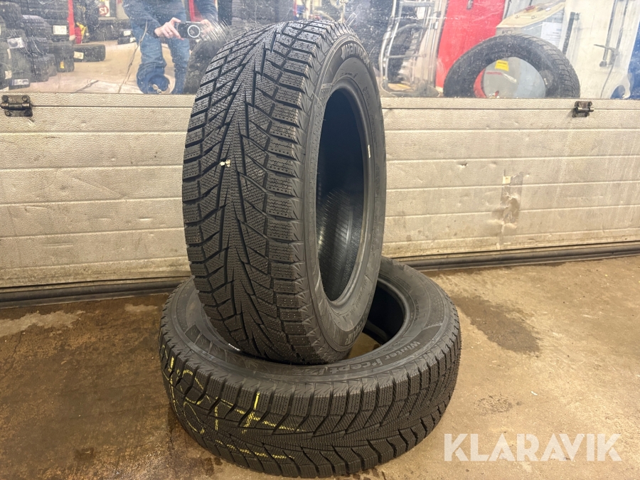 Vinterdäck Hankook Winter iCept iZ 215/60R17 2 st