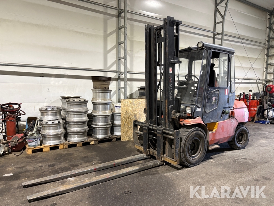 Truck Toyota 02-7FD40