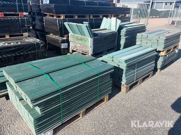 Spontat Box-plank i komposit