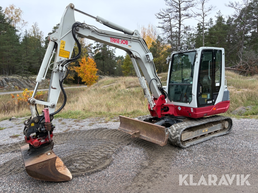 Grävmaskin Takeuchi TB250 