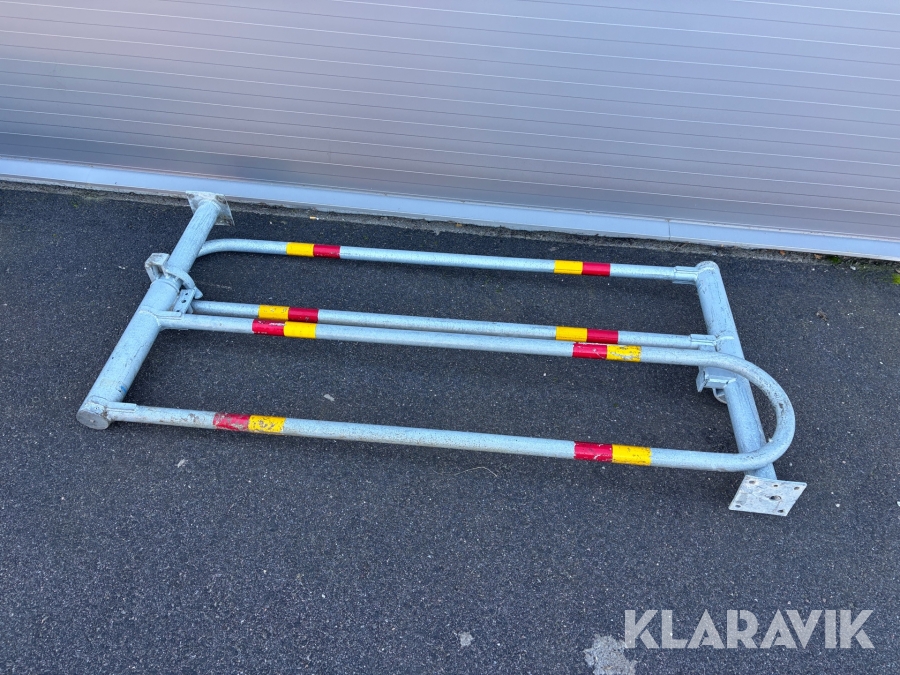 Vägbom / cykelbana Smekab