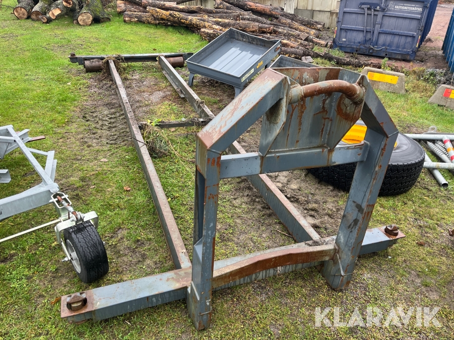 Lastväxlarram med containerfäste