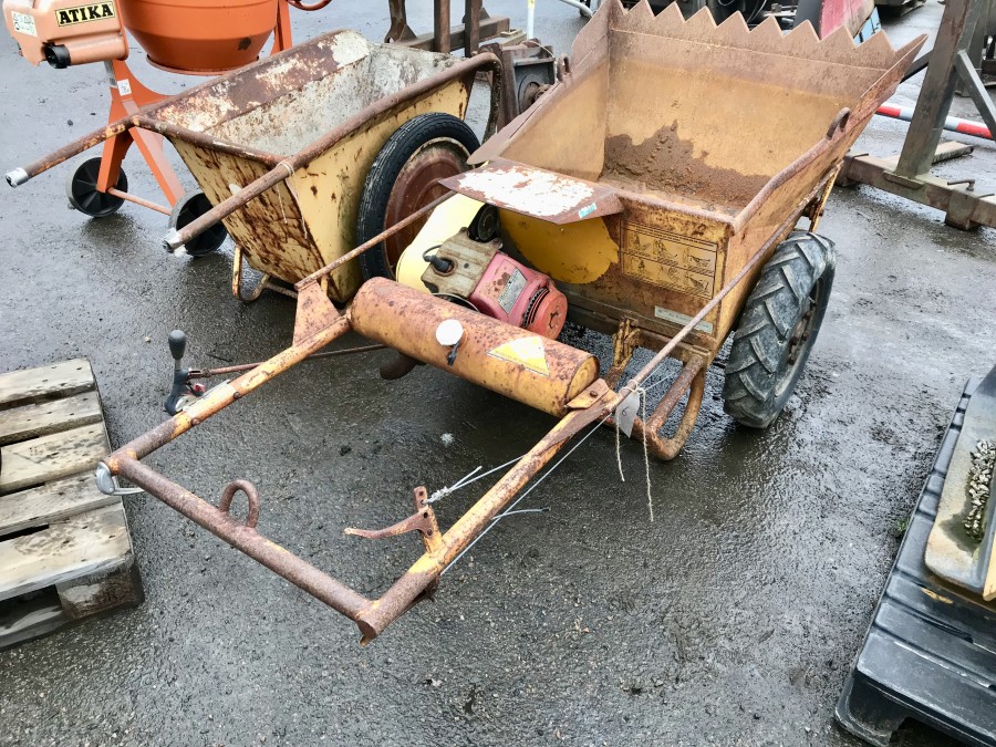 Motordriven skottkärra med tipp