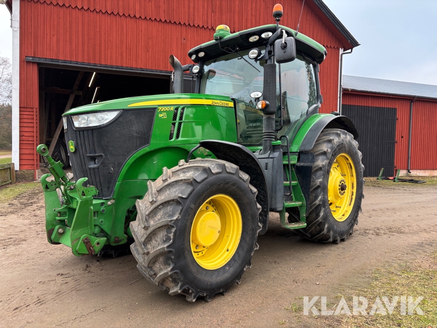 Traktor John Deere 7200R med GPS