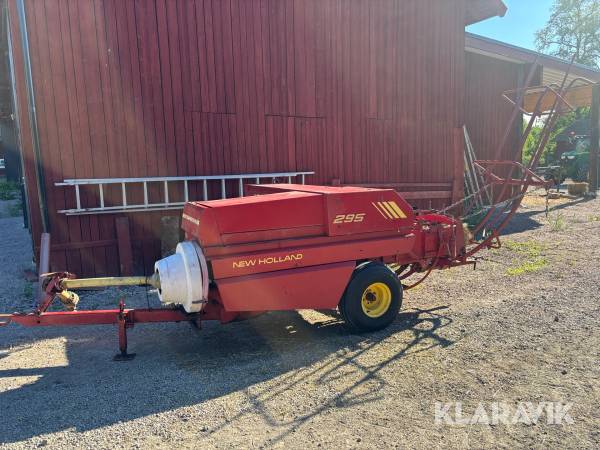 Balpress New Holland Hayliner 295 för småbal