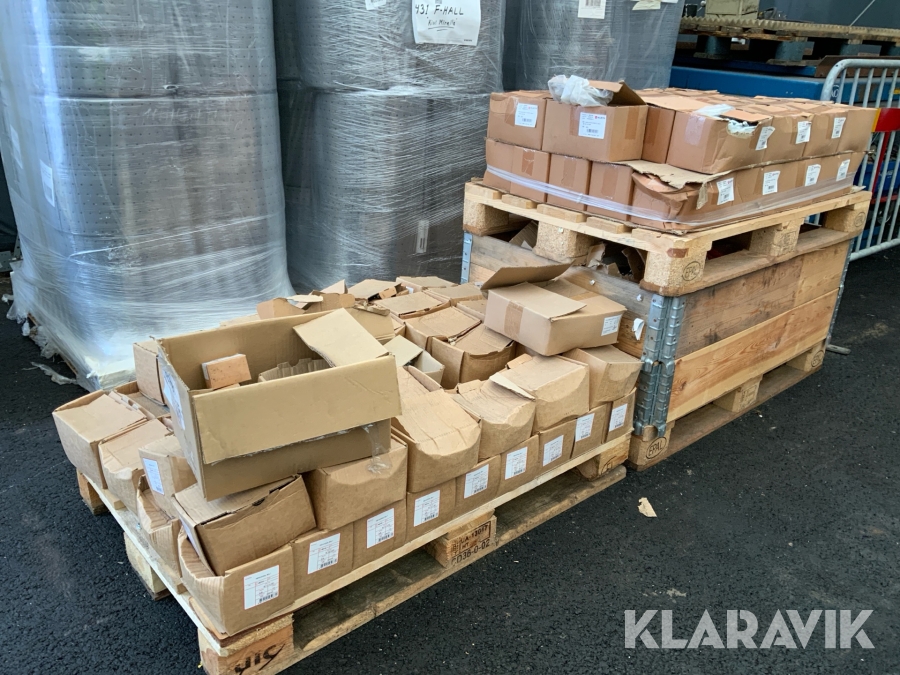 Parti diverse bultar och muttrar Wurth