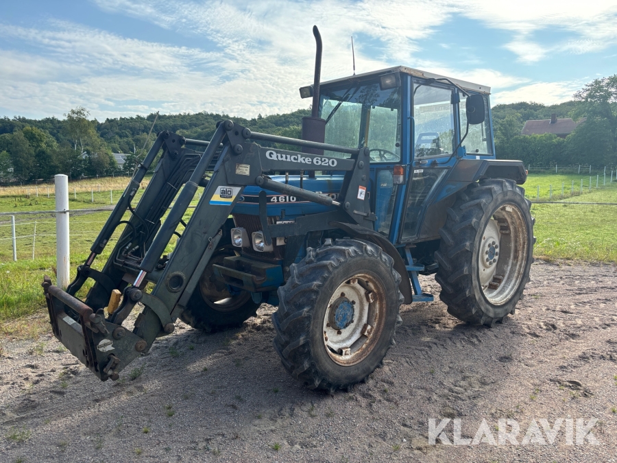 Traktor Ford 4610