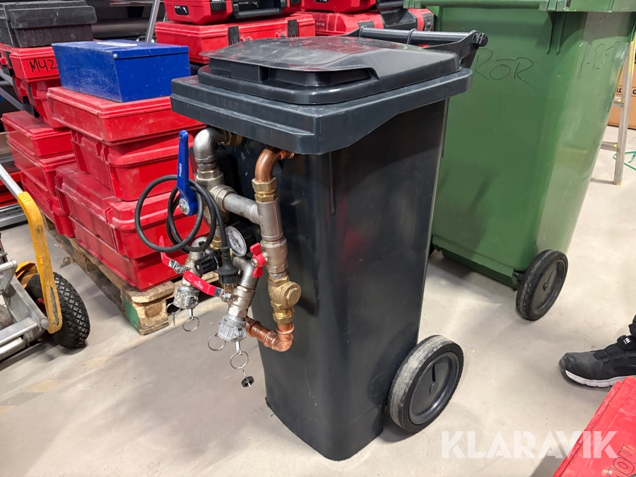 Påfyllningskärl för påfyllning av brinevätska bergvärmesystem