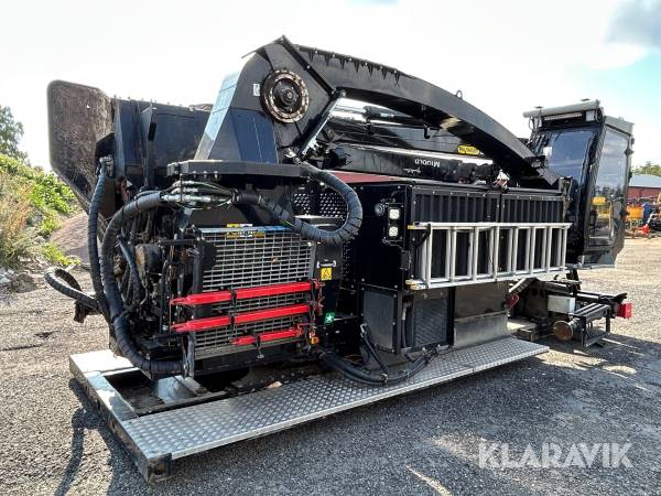 Flishugg på lastväxlarrede Bruks DM 806.3 ST