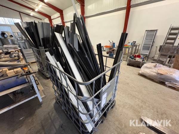 Parti med fönsterbleck Lindab