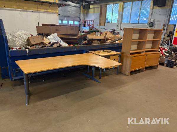 Kontorsmöblemang