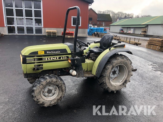 Traktor Hurlimann Prince 435 med frontlastare