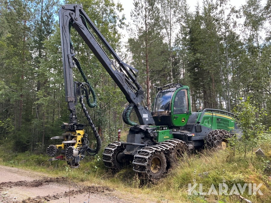 Skördare John Deere 1070G