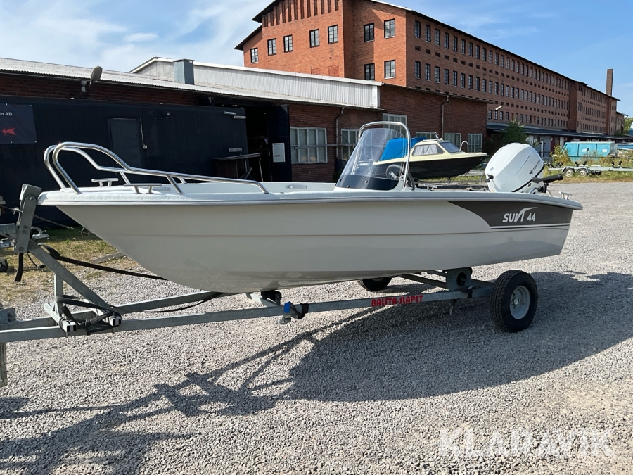 Motorbåt Suvi 44 MFS30D Tohatsu 30HK