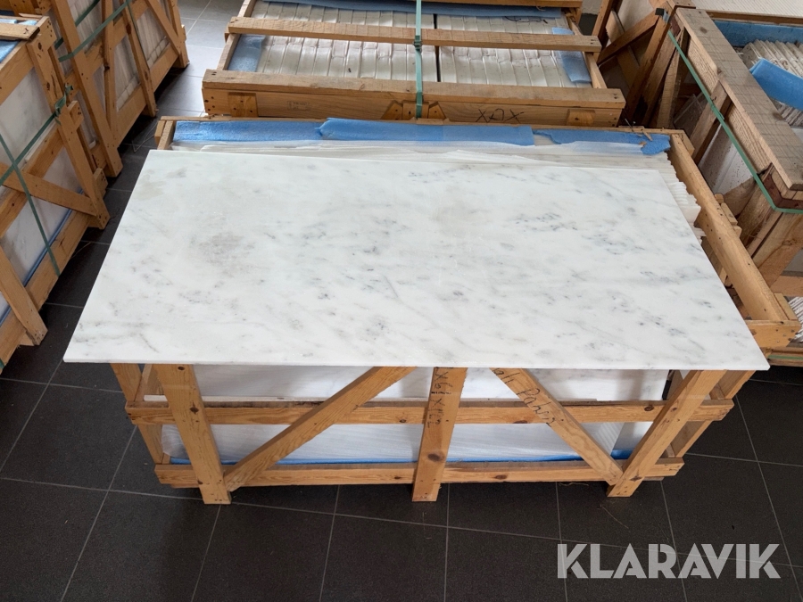 Plattor i marmor Carrara 61x122 cm ca 260 kvm